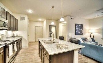 7250 Avenue C in Houston, TX - Building Photo - Building Photo
