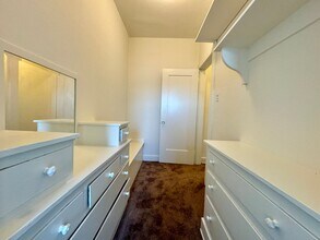 1851 Normandie Ave in Los Angeles, CA - Building Photo - Building Photo