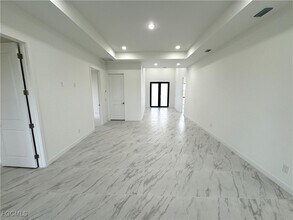 1247 Kismet Pkwy W in Cape Coral, FL - Building Photo - Building Photo