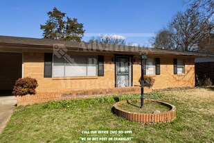 1401 E View St in Morrilton, AR - Building Photo