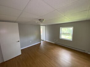 208 W Main St in Waynesboro, PA - Building Photo - Building Photo
