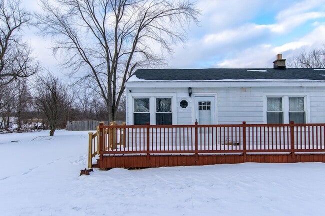 3083 Ready Rd in South Rockwood, MI - Foto de edificio - Building Photo