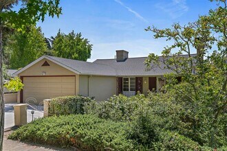 25 Selborne Dr in Piedmont, CA - Building Photo - Building Photo