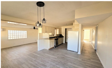 2115 Chapman St in San Angelo, TX - Foto de edificio - Building Photo