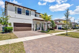 10333 SW 232nd St in Quail Heights, FL - Building Photo - Building Photo