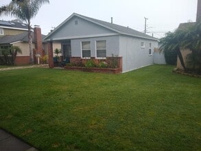 512 N Lucia Ave in Redondo Beach, CA - Foto de edificio - Building Photo