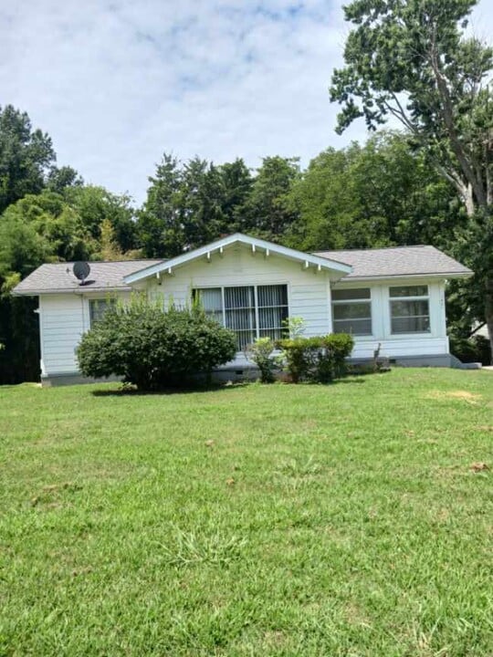 1421 Claiborne St in Danville, VA - Building Photo