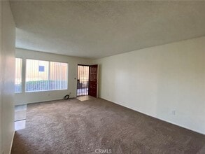 1400 W Warner Ave, Unit 9 in Santa Ana, CA - Building Photo - Building Photo