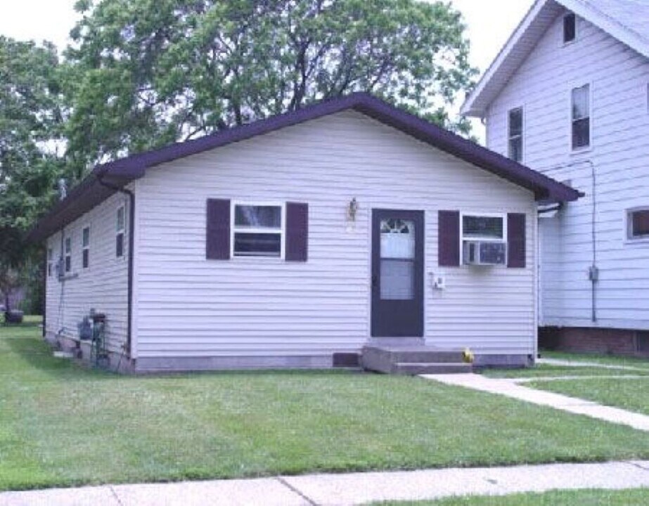1012 Woodward Ave, Unit A in Toledo, OH - Foto de edificio