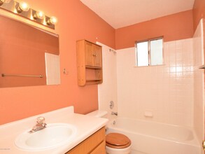 113 Arrowhead Dr in Huachuca City, AZ - Building Photo - Building Photo