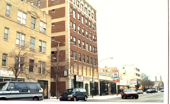 1526 Morse Ave in Chicago, IL - Foto de edificio