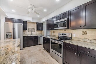 954 Dumont Dr in Dunedin, FL - Building Photo - Building Photo
