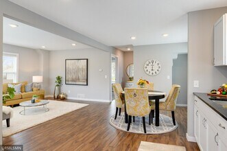 3858 Fremont Ave N in Minneapolis, MN - Building Photo - Building Photo