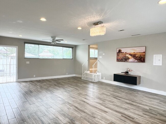 1754 S Norfolk Ln in Anaheim, CA - Building Photo - Building Photo
