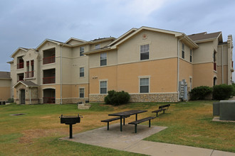 Rosemont at Laredo Vista in Laredo, TX - Building Photo - Building Photo