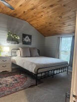 194 Swamp Rd in Durham, ME - Building Photo