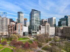 2 Avery St, Unit PHC3C in Boston, MA - Building Photo