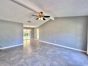 1405 Tuffit Ln in Austin, TX - Building Photo - Building Photo