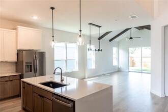 2220 Sternpost Mews in Rowlett, TX - Building Photo - Building Photo