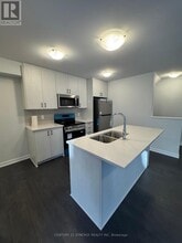 707 Arcadian Private in Ottawa, ON - Building Photo - Building Photo