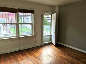 129 Chesterfield Rd in Pittsburgh, PA - Building Photo - Building Photo