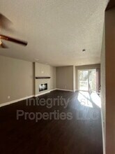 6294 NE 44th St in Kansas City, MO - Building Photo - Building Photo