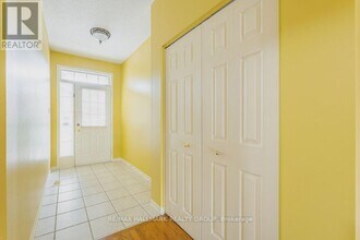 104 Bartlett Private in Ottawa, ON - Building Photo - Building Photo