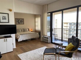 201 ?Ohua Ave in Honolulu, HI - Building Photo