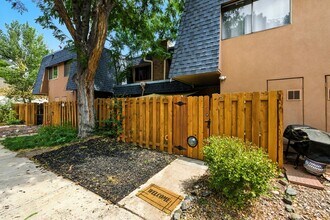 7995 E Mississippi Ave in Denver, CO - Building Photo - Building Photo