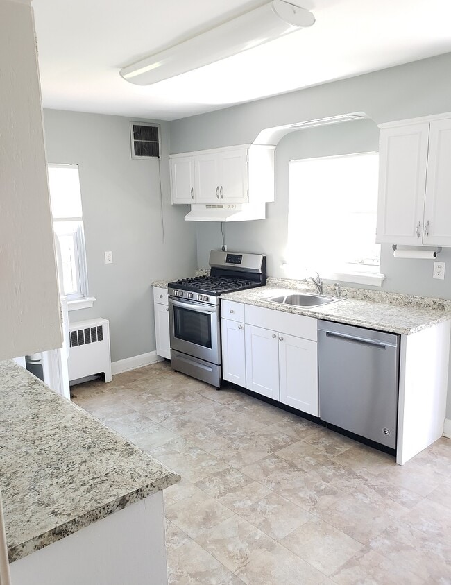 2801 Bauernwood Ave, Unit First Floor