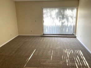 4004 W Sailboat Dr in Hollywood, FL - Building Photo - Building Photo