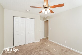 271 SW Ridgecrest Dr in Port St. Lucie, FL - Building Photo - Building Photo