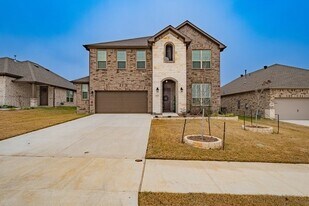 2253 Burning Bush Ln in Waxahachie, TX - Building Photo