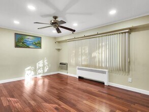 222 Marcus Ave in New Hyde Park, NY - Building Photo - Building Photo