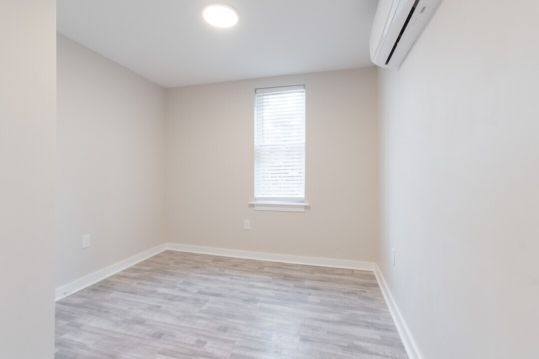 3067 Potter St Photo