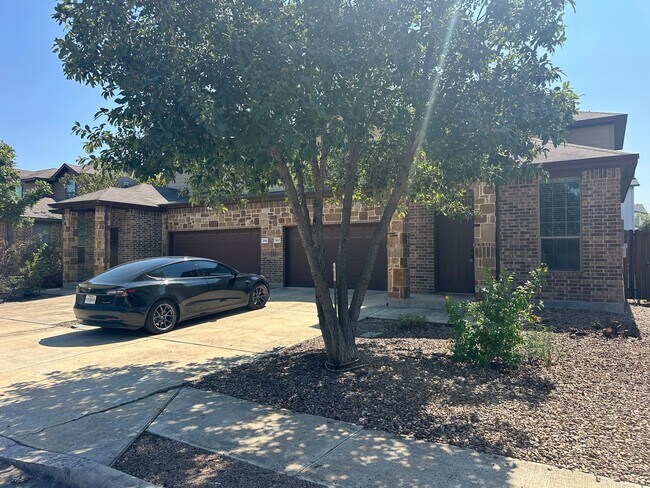 property at 160 Creekside Villa Dr