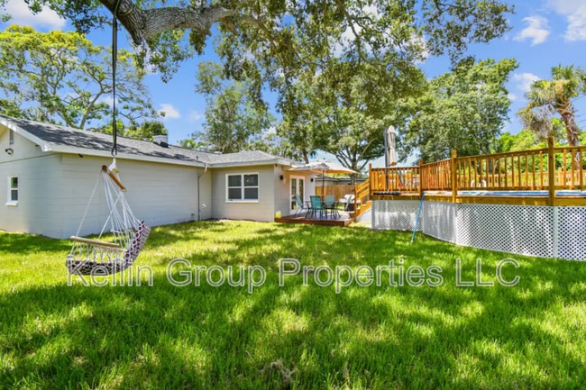 2221 Calexico Way S in St. Petersburg, FL - Building Photo - Building Photo
