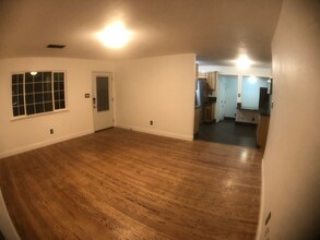 1405 Cypress Ln in Davis, CA - Foto de edificio - Building Photo