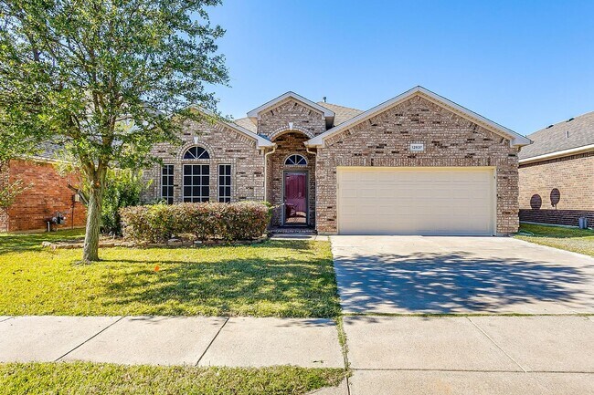 12837 Parkersburg Dr in Fort Worth, TX - Building Photo - Building Photo