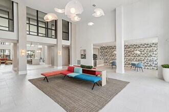 Paros Vineland in Orlando, FL - Building Photo - Building Photo