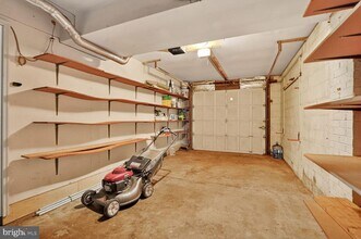 9718 Counsellor Dr in Vienna, VA - Building Photo - Building Photo