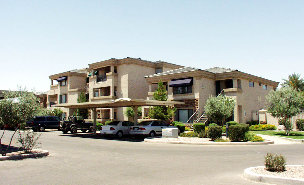 Waterside at Ocotillo in Chandler, AZ - Foto de edificio