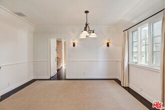 668 S Gretna Green Way in Los Angeles, CA - Building Photo - Building Photo