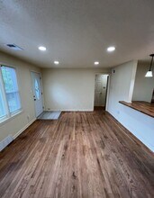 9005 E 67 Terrace in Raytown, MO - Building Photo - Building Photo