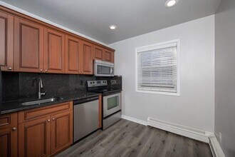 20 Westgate Dr in Bohemia, NY - Building Photo - Building Photo