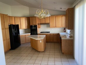 210 River Front Dr in Reno, NV - Building Photo - Building Photo
