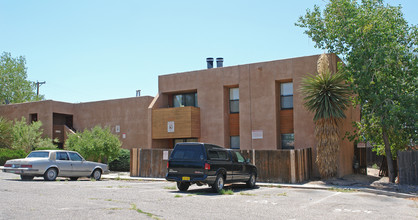 3524 Tyson Pl NE in Albuquerque, NM - Foto de edificio - Building Photo