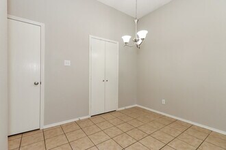 816 Beaver Creek Dr in Burleson, TX - Building Photo - Building Photo
