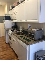 27 Phillips St, Unit 3 in Boston, MA - Building Photo