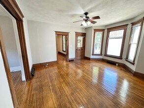 226 Griffing Ave in Woodstock, IL - Building Photo - Building Photo